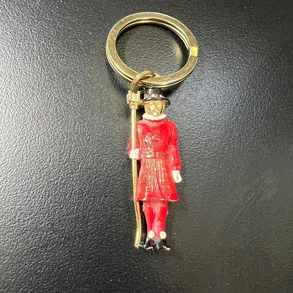 Vintage Beefeater Keychain Yeoman Warders at the Tower of London‎ United Kingdom